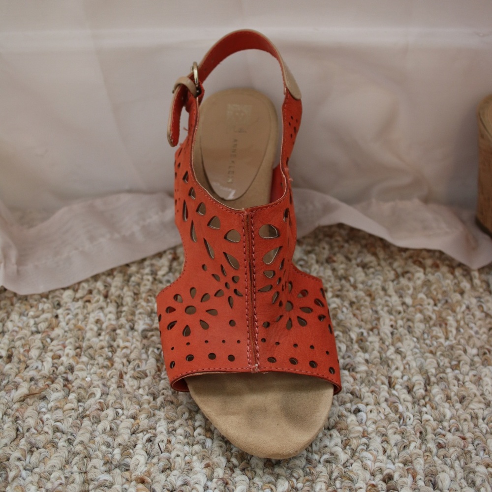 Anne Klein Summer Wedges (size 7)